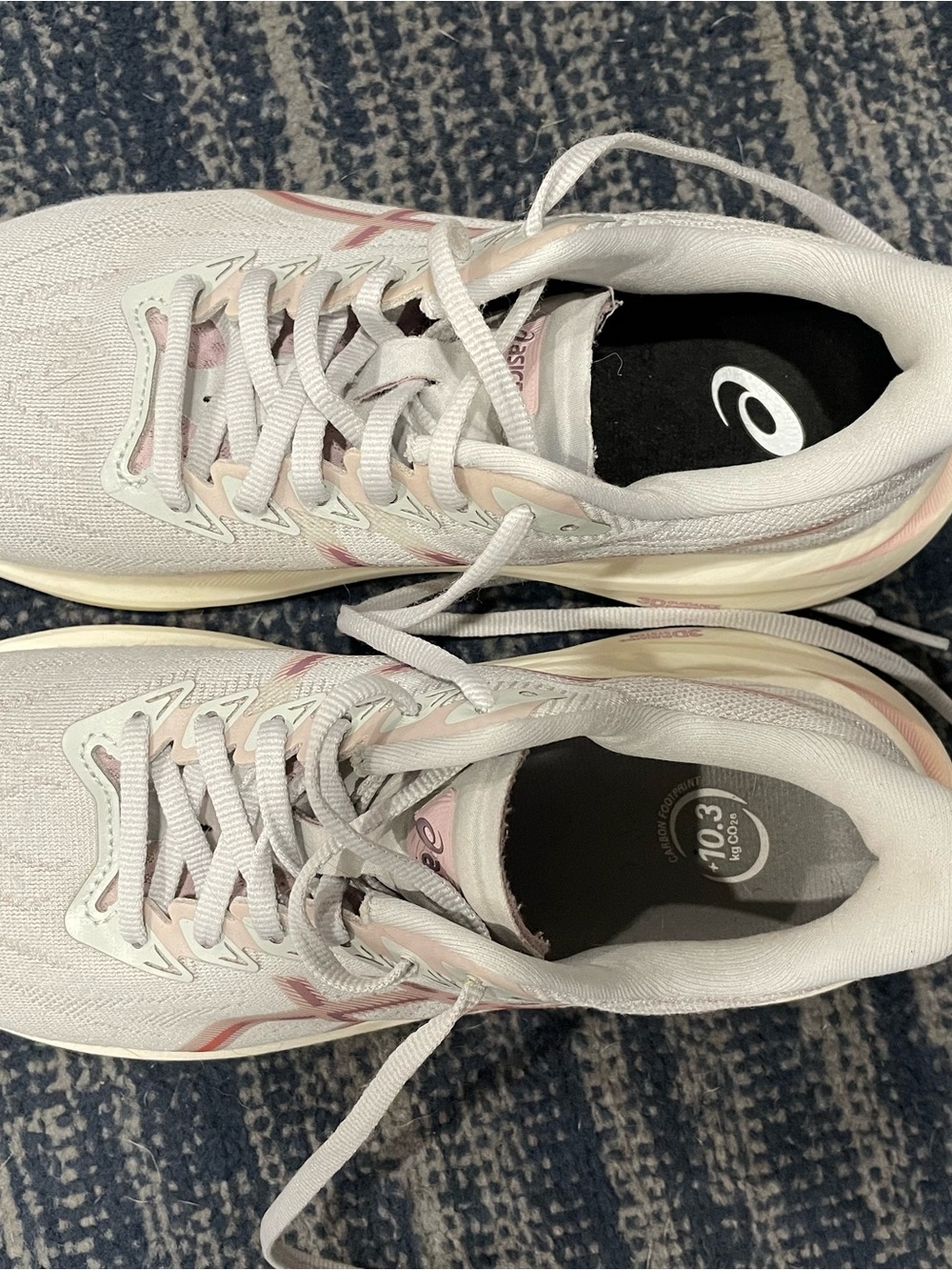 Asics GT2000 13 Women's stability Running Sneakers size 9.5